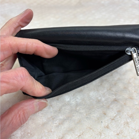 Kenneth Cole Reaction Black Leather Wallet - Picture 6 of 15